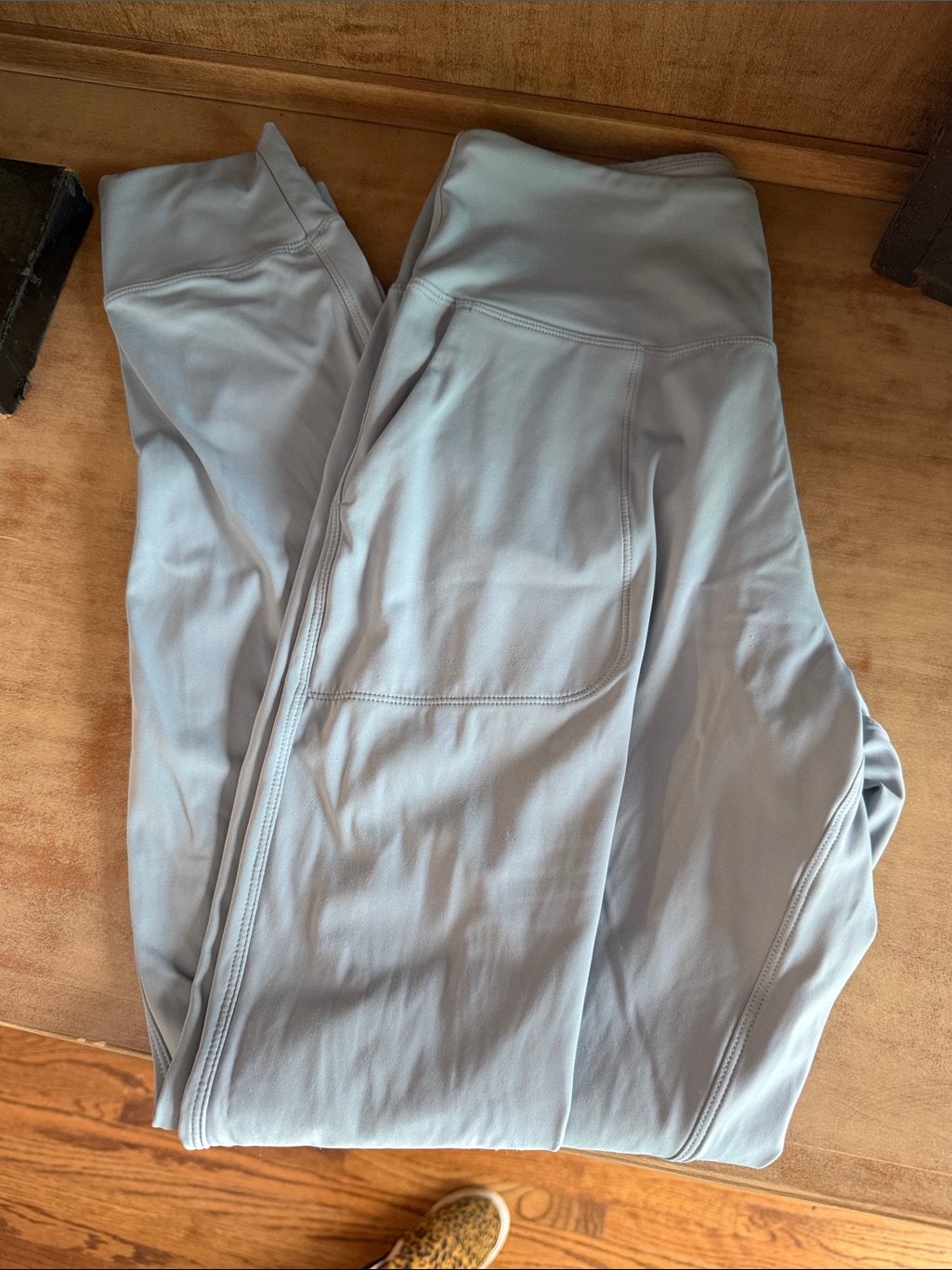 Light Blue Active Leggings With Side Pocket